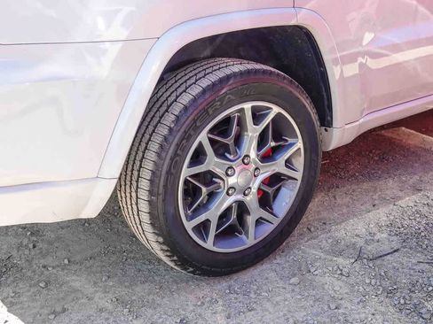 Certified 2020 Jeep Grand Cherokee Overland image 11