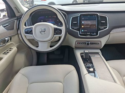 Certified 2023 Volvo XC90 B5 Plus w/ Protection Package Premier image 11