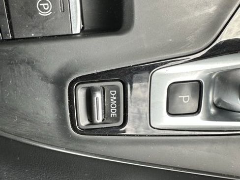 Used 2019 INFINITI QX50 Essential w/ Premium Heat Package image 17