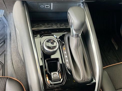 New 2026 GMC Canyon AT4 image 12