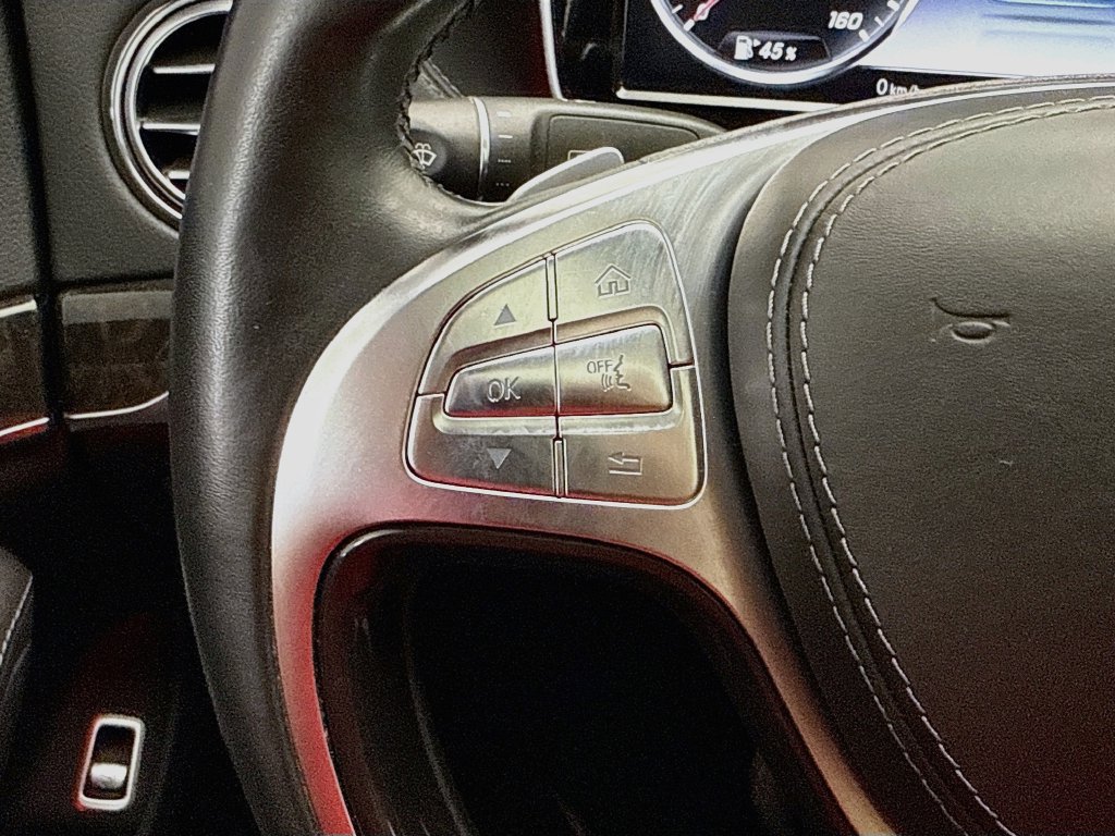 Used 2017 Mercedes-Benz S 550 Sedan image 11