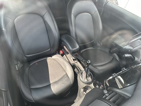 Used 2016 MINI Cooper 2-Door Hardtop FWD image 16