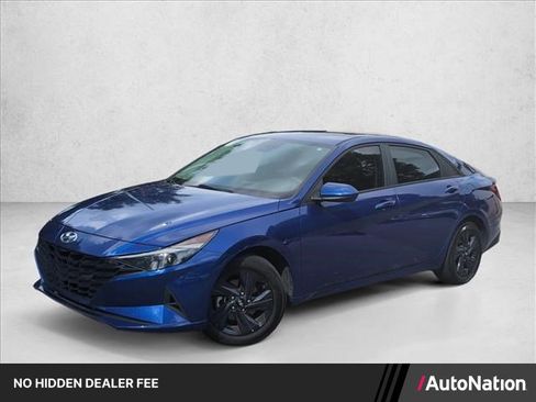 Certified 2023 Hyundai Elantra SEL FWD image 1