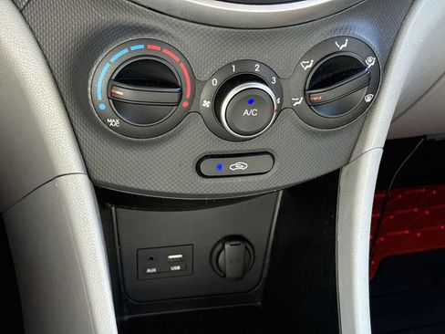 Used 2016 Hyundai Accent SE w/ Option Group 02 FWD image 15