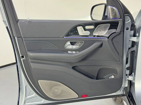 Used 2022 Mercedes-Benz Maybach GLS 600 4MATIC image 67