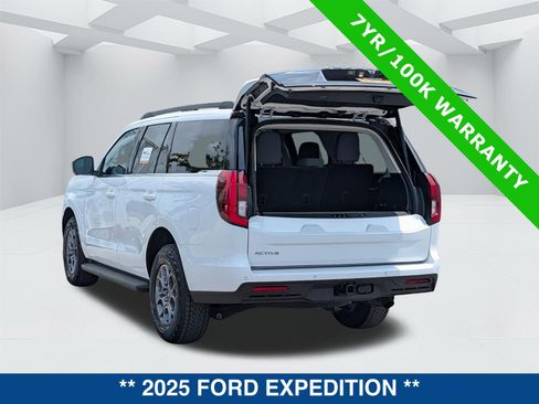 Certified 2025 Ford Expedition Active RWD image 14