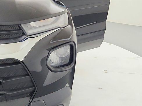 Used 2022 Chevrolet TrailBlazer LS FWD image 36