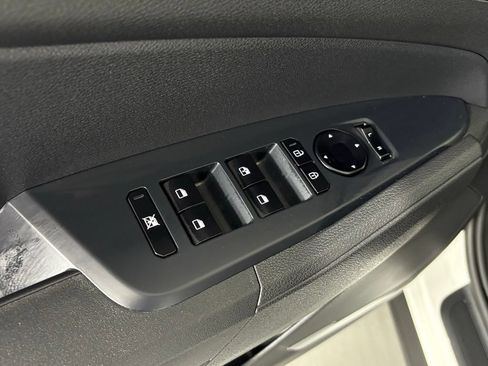 New 2026 Kia Sportage LX FWD image 15