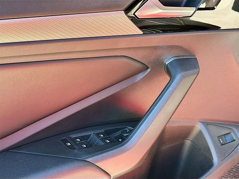 Used 2019 Volkswagen Jetta R-Line image 17