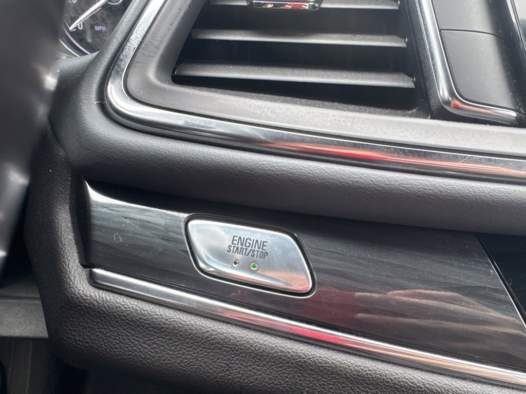 Used 2023 Buick Enclave Essence FWD image 25
