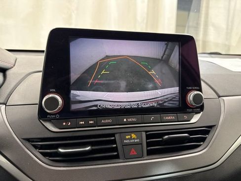 Used 2024 Nissan Altima 2.5 SR FWD image 27