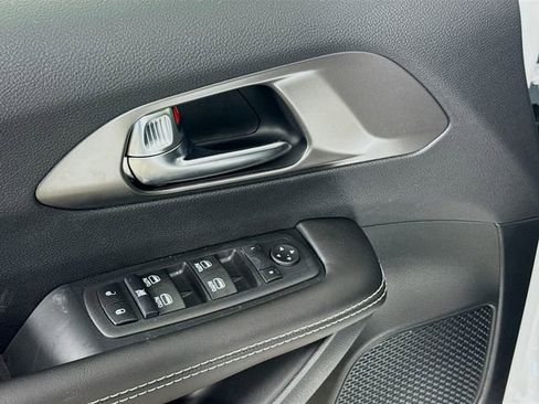 New 2026 Chrysler Voyager LX FWD image 20