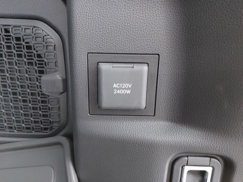 New 2025 Toyota 4Runner TRD Off-Road Premium AWD/4WD image 24