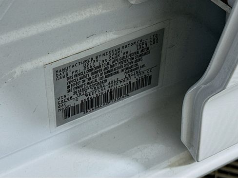 Used 2024 Nissan Sentra SV FWD image 12