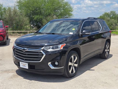Certified 2021 Chevrolet Traverse LT w/ LT Premium Package FWD image 7