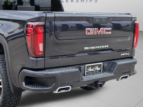 Used 2023 GMC Sierra 1500 AT4 w/ AT4 Premium Package AWD/4WD image 32