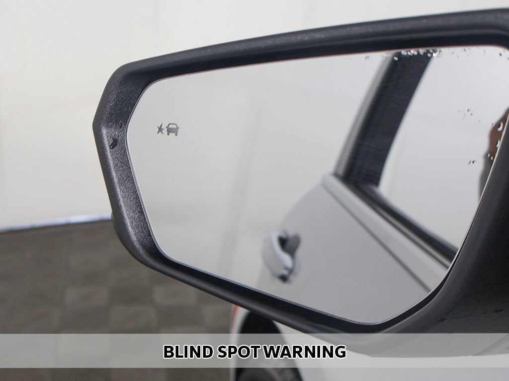 Used 2023 Chevrolet Equinox Premier FWD image 4