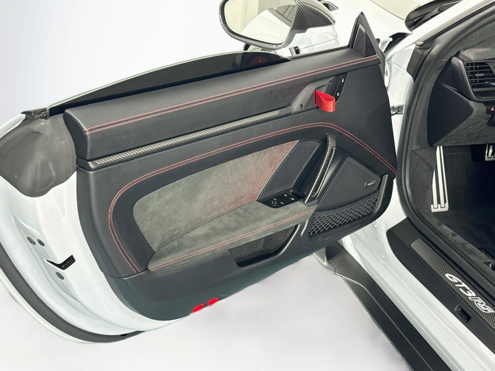 Used 2025 Porsche 911 GT3 RS RWD image 19