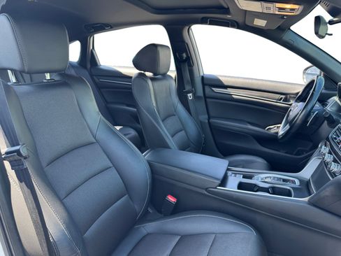 Used 2020 Honda Accord Sport image 15