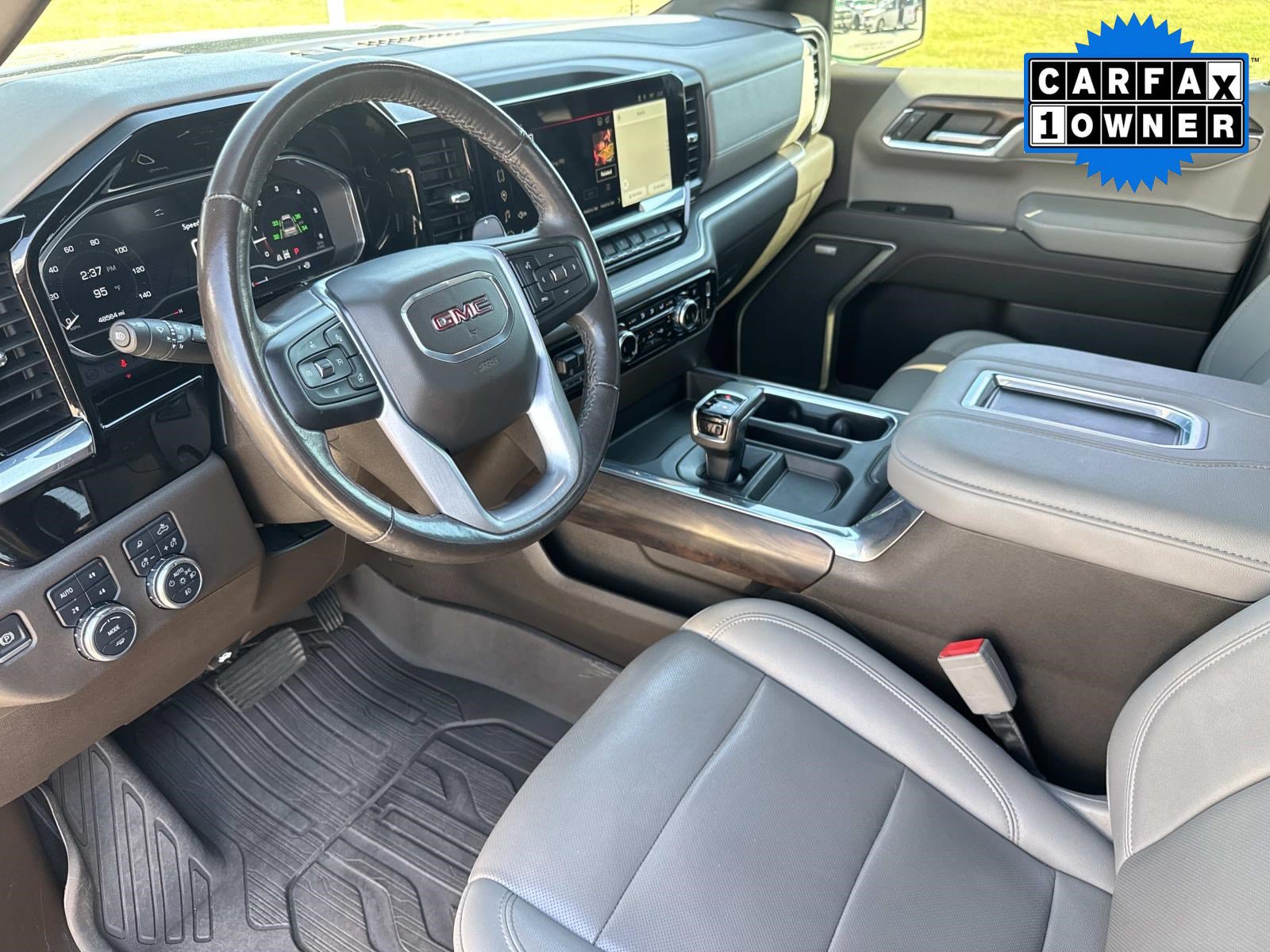 Used 2022 GMC Sierra 1500 SLT w/ SLT Premium Plus Package AWD/4WD image 28