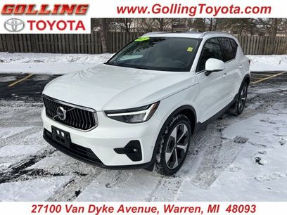 Used 2025 Volvo XC40 B5 Plus