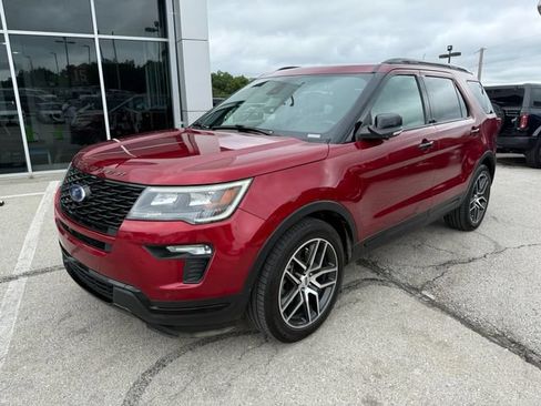 Used 2019 Ford Explorer Sport w/ Equipment Group 401A AWD/4WD image 3