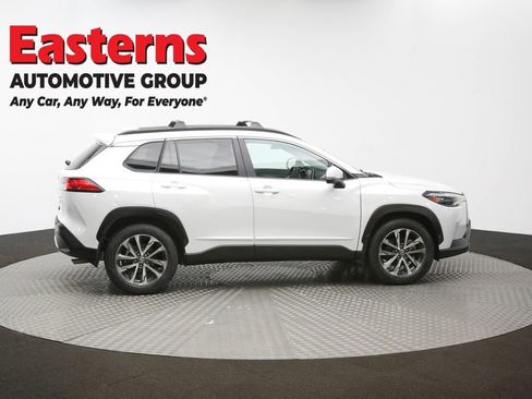 Used 2022 Toyota Corolla Cross XLE w/ Convenience Package image 41