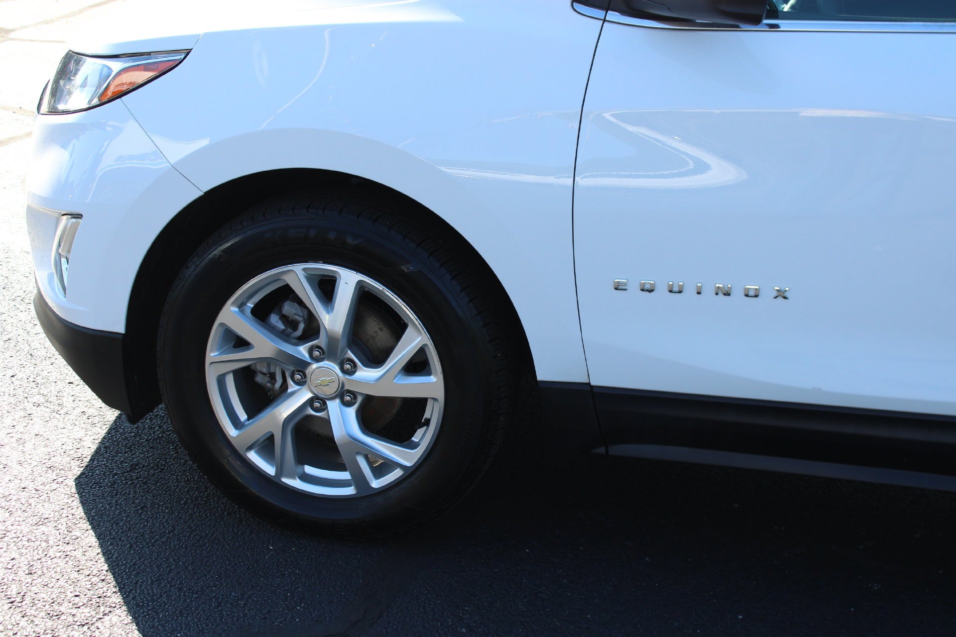 Used 2021 Chevrolet Equinox LT FWD image 11