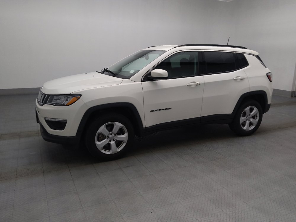 Used 2019 Jeep Compass Latitude w/ Popular Equipment Group AWD/4WD image 2