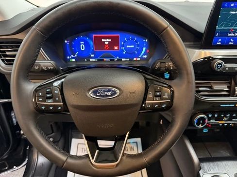 Used 2022 Ford Escape Titanium w/ Class II Trailer Tow Package image 26