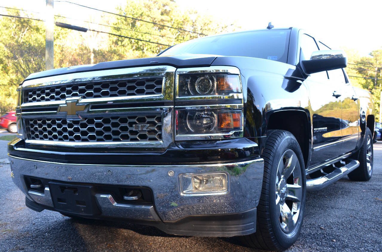 Used 2014 Chevrolet Silverado 1500 LTZ w/ LTZ Plus Package AWD/4WD image 3