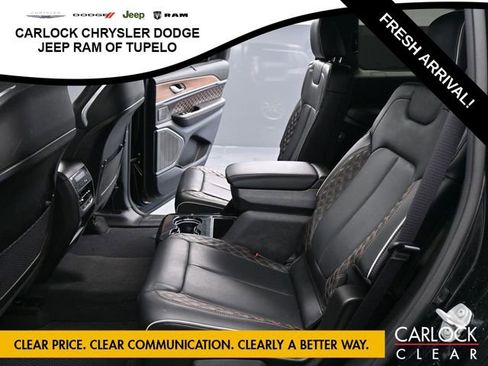 Used 2023 Jeep Grand Cherokee L Summit w/ Luxury Tech Group V image 30