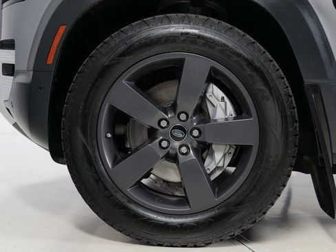 Used 2020 Land Rover Defender 110 HSE image 9