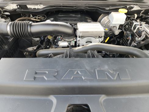 Used 2024 RAM 1500 Limited AWD/4WD image 34