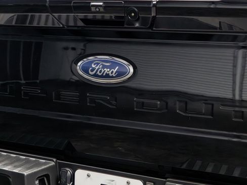 Used 2023 Ford F350 XLT w/ XLT Premium Package AWD/4WD image 19