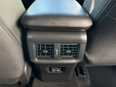 Used 2024 Toyota RAV4 XLE image 37