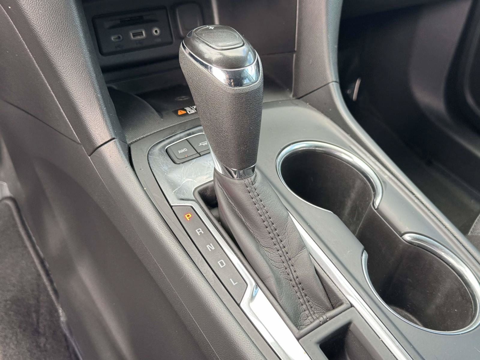 Used 2020 Chevrolet Equinox Premier AWD/4WD image 8