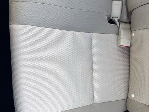 Used 2014 Toyota Corolla LE FWD image 23