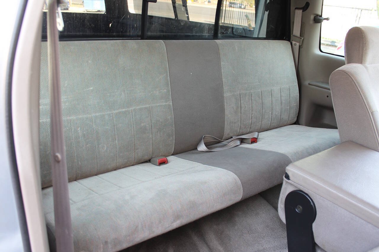 Used 1996 Dodge Ram 1500 Truck 2WD Club Cab image 32