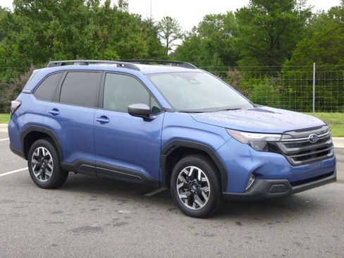 Certified 2026 Subaru Forester Premium w/ Base/Premium Plus Package AWD/4WD image 2