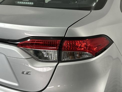 Used 2025 Toyota Corolla LE FWD image 24