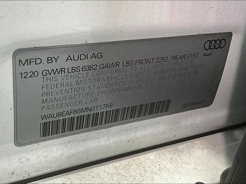 Used 2021 Audi A8 L 4.0T image 42