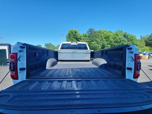 Used 2024 RAM 3500 Limited AWD/4WD image 25