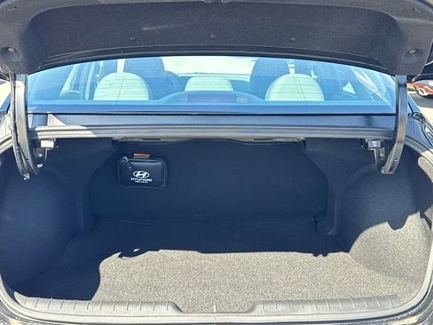 New 2026 Hyundai Elantra SE image 10
