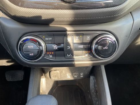 Used 2023 Chevrolet TrailBlazer LT w/ Convenience Package image 20