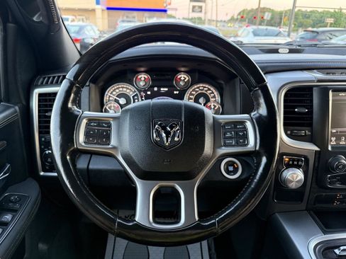 Used 2017 RAM 1500 Limited RWD image 15