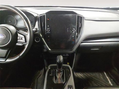 Used 2024 Subaru Crosstrek 2.5i Limited w/ Crosstrek Mirror Package image 11