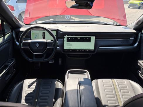 Used 2024 Rivian R1S Adventure Dual AWD/4WD image 16