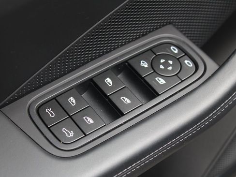 Used 2024 Porsche Macan 4 Electric image 19