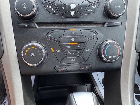 Used 2014 Ford Fusion SE w/ Equipment Group 202A image 42